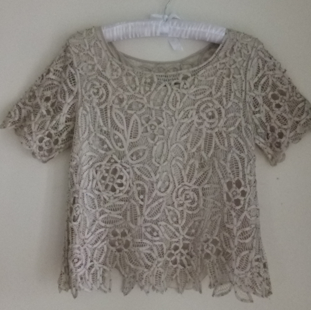 Silken Poetry Top. Size M